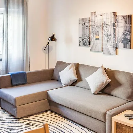 Beautiful 1 Bed Near The Beach