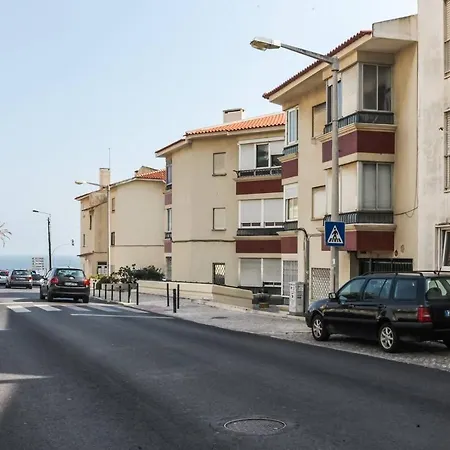 Beautiful 1 Bed Near The Beach Апартаменты Пареде